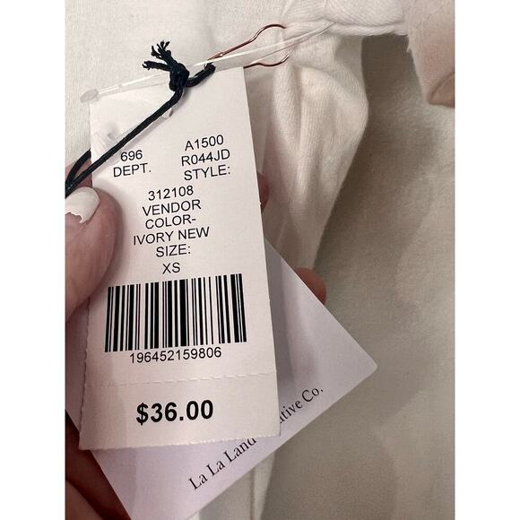 NWT Originality Frenchie Bows Graphic Crop Top Short Sleeve Ivory Women's XS - Picture 4 of 8